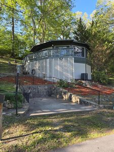 105 Clearwater Dr