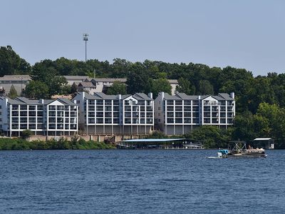 4897 Bridgepointe Dr Unit 132