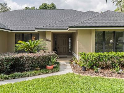 1749 Lady Bowers Trl
