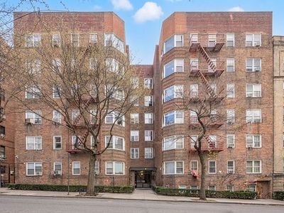 3810 Greystone Ave APT 507