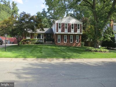 15515 Straughn Dr
