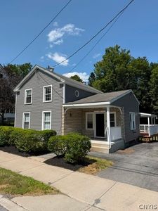 107 Broad St