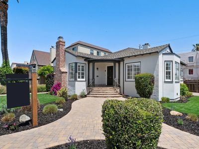400 Magnolia Ave
