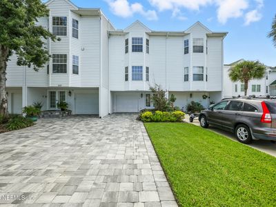 3331 LIGHTHOUSE POINT Lane