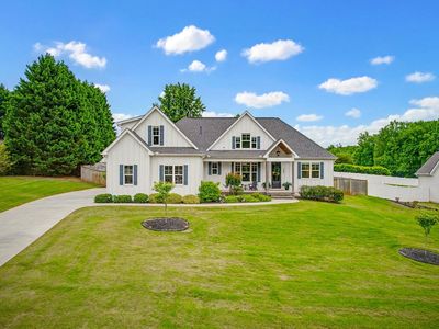 741 Brookdale Dr