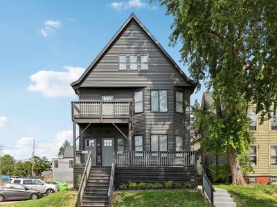 2212 N Cambridge AVENUE #2214