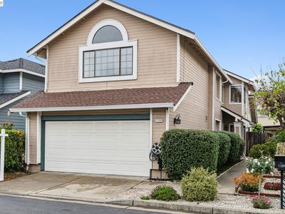1129 Clarke Ln