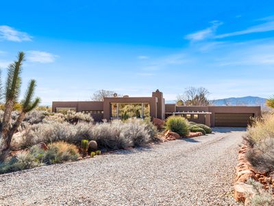 1063 W Wind Dancer Ct