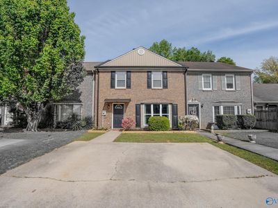 2210 Westbury Ct SW
