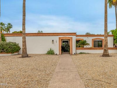 102 W ECHO Lane