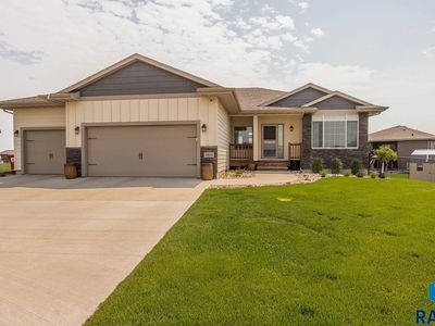 2604 S Ronell Cir