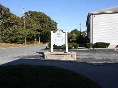 163 Center St #4