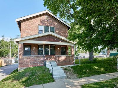5021 Ray Ave