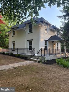 1300 Grantley Rd