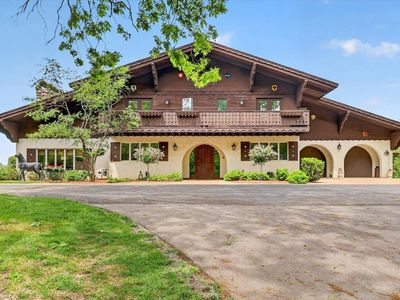 2532 Skyline Drive