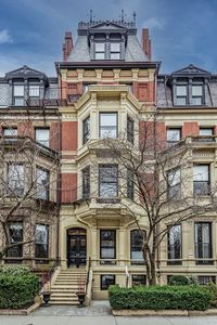 64 Commonwealth Ave #B-1