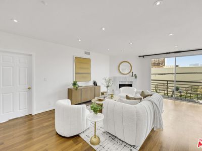 1872 Midvale Ave APT 205