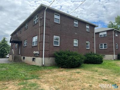 23 Mead Street #C