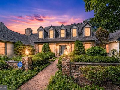 2 Steeplechase Ln