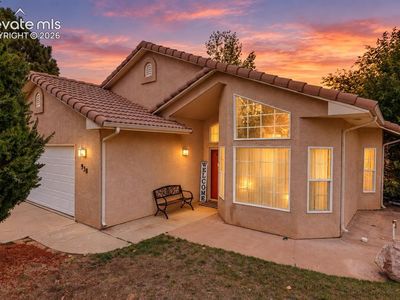 938 Cedarcrest Dr