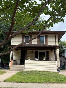 208 Smith Ave