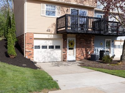 91 Quaker Ridge Dr