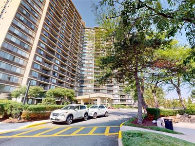 1 Bay Club Drive #17E