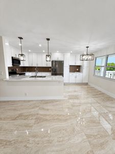 4047 Ainslie C #4047