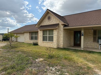 421 Armadillo Trail Dr E
