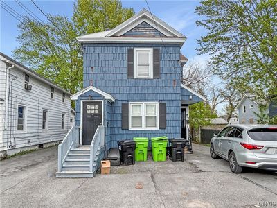 102 Woodbury Ave