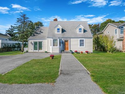 404 Vanderbilt Boulevard