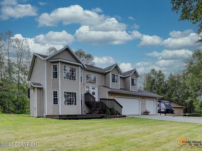 23032 Skyview Ave