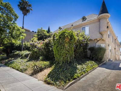 1143 S Westmoreland Ave APT 5