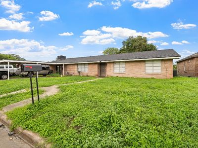 13606 River Forest Dr