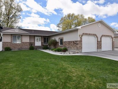 2429 Harold Dr