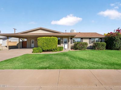 1735 N QUEENSBURY Drive