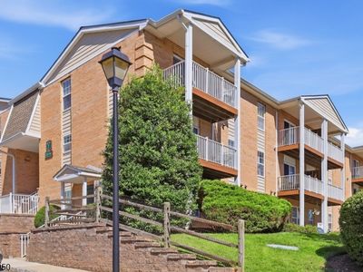 184 VISTA DR