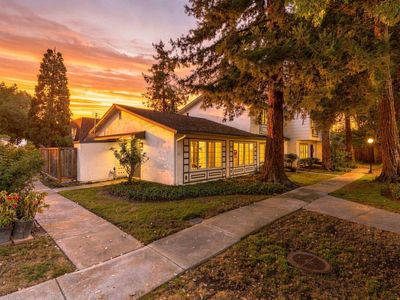 2037 Liberia Cir