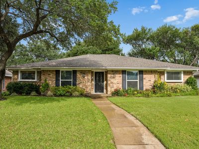 15935 Longvista Dr