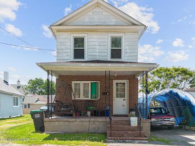 2 Rowlands Ln