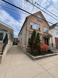 173 W 33rd St