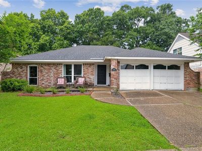 3825 S Pin Oak Ave