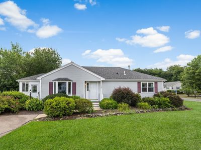 105 Crystal Water Dr #105