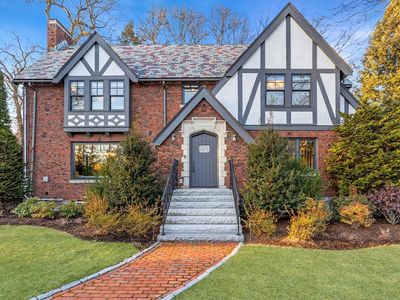 1151 Commonwealth Ave