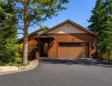 13141 Hillside Dr