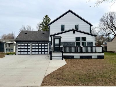 120 W Okabena St