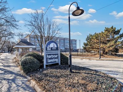 97 Harbour Close #97