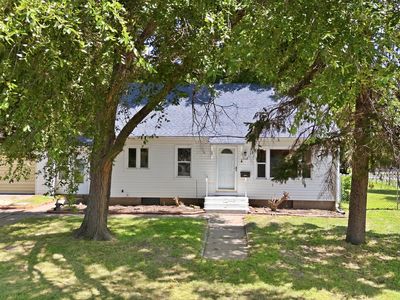 704 2nd Ave