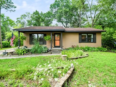 3609 Jupiter Ave NE