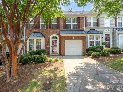 1845 Lookout Ln
